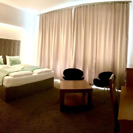 Hotel Borostyan Panzio Kaposvár Exteriér fotografie