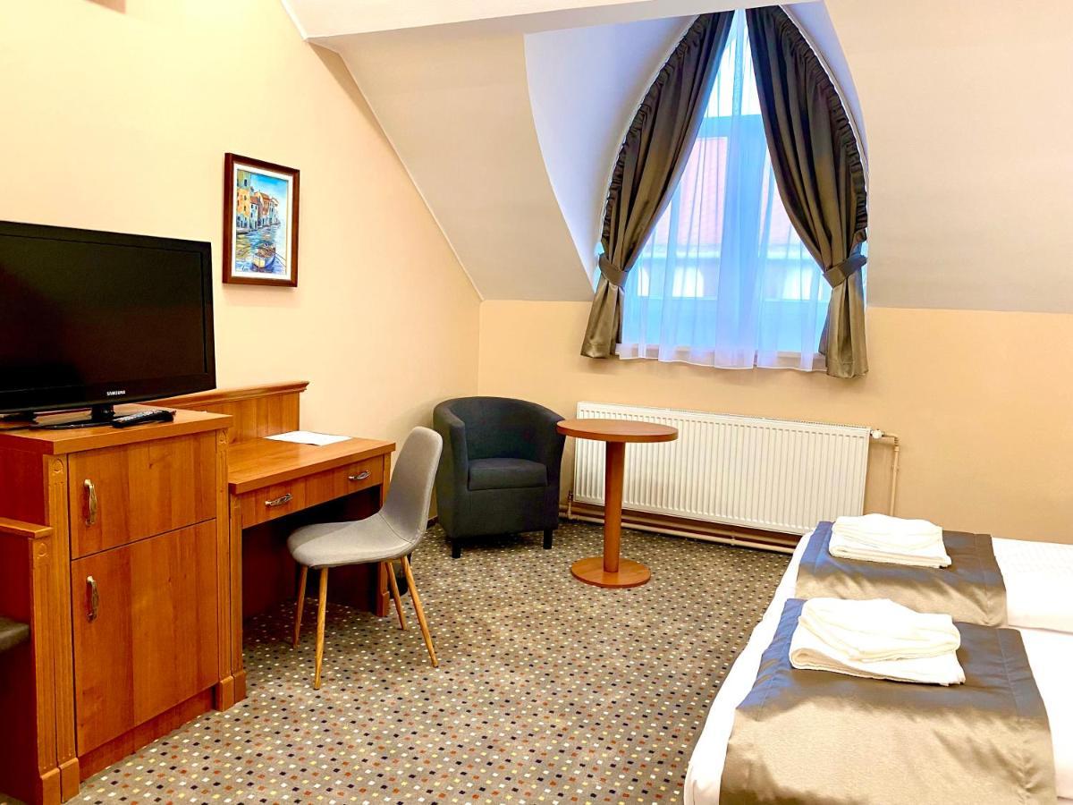 Hotel Borostyan Panzio Kaposvár Exteriér fotografie